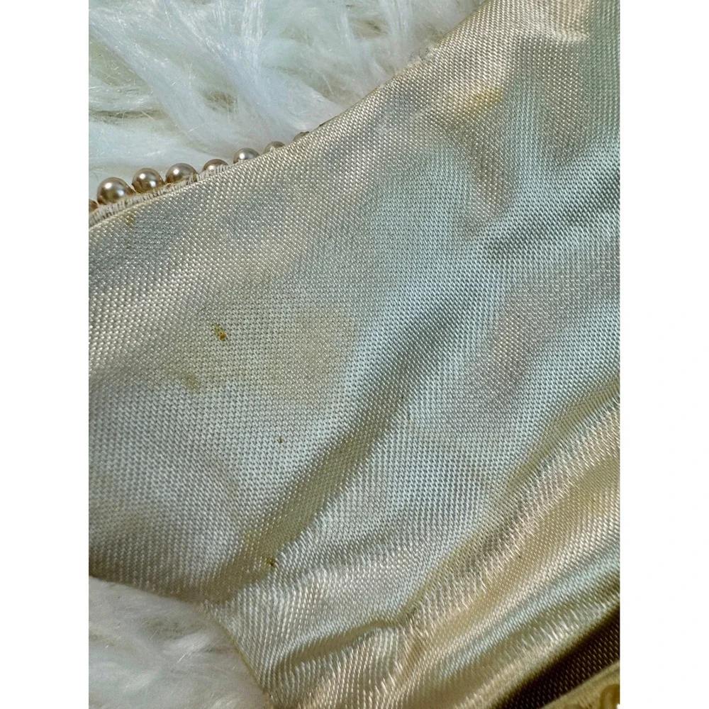 Unbranded vintage beaded